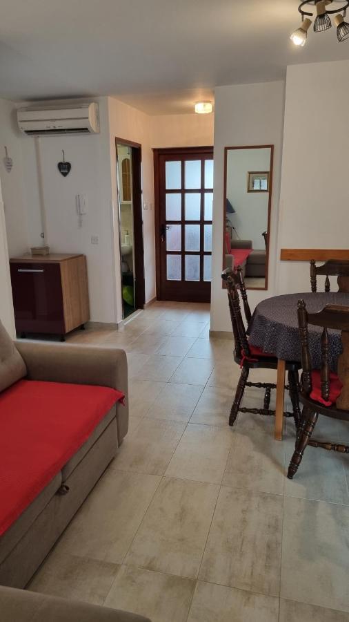 Apartments Katja Mali Losinj Ngoại thất bức ảnh