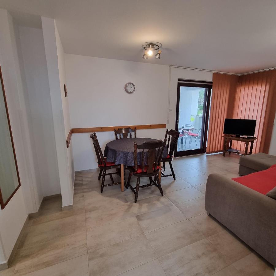 Apartments Katja Mali Losinj Ngoại thất bức ảnh