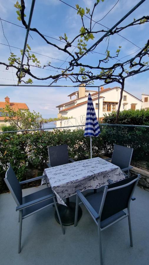 Apartments Katja Mali Losinj Ngoại thất bức ảnh