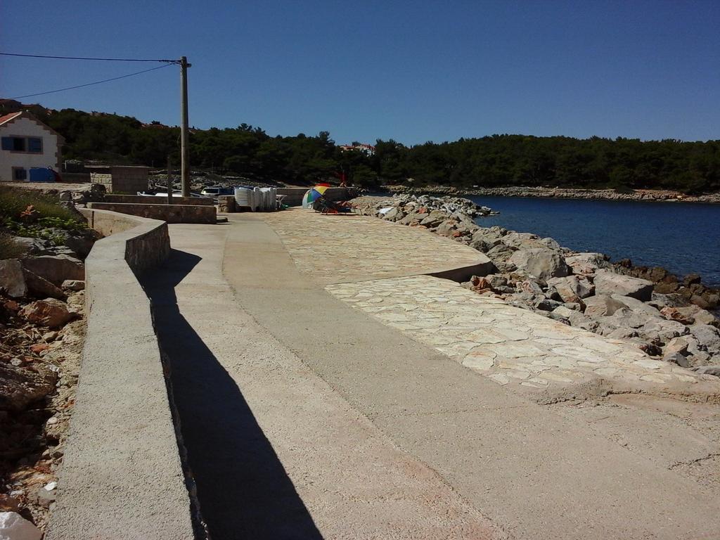 Apartments Katja Mali Losinj Ngoại thất bức ảnh