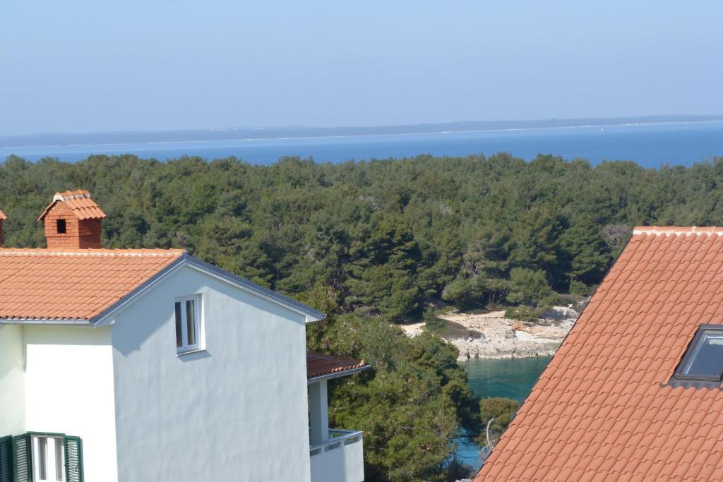 Apartments Katja Mali Losinj Ngoại thất bức ảnh